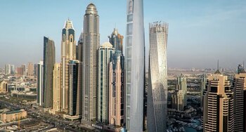 Cum arată cel mai înalt hotel din lume, deschis în Dubai: are 377 de metri și 82 de etaje