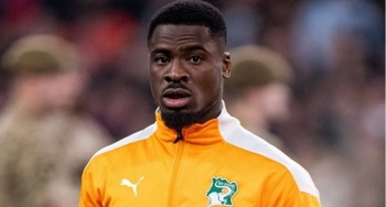 Serge Aurier, abia ajuns în Iran, suferă de hepatita B şi va fi indisponibil şase luni