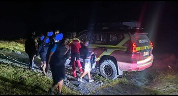 11 persoane, printre care 9 copii, salvate din Munții Rodnei după ce s-au rătăcit în condiții extreme