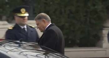 ANAF l-a notificat pe Klaus Iohannis să plătească 4,7 milioane de lei încasați nelegal din închirierea unor spații (…)