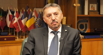 Soluția Ministerului EDUCAȚIEI pentru ca profesorii să nu mai alerge între școli. Ordinul pe care îl așteaptă, (…)