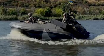 Ucraina prezintă Barracuda, barca fără pilot pentru misiuni extreme (Video)