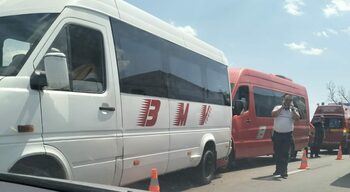 Cum s-a produs accidentul dintre două microbuze și o mașină, între Cauaceu și Sălard