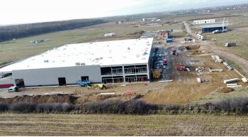 Investițiile aduc meserii noi: Oșorhei pregătește clase profesionale pentru firmele din parcul industrial