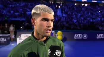 Carlos Alcaraz a răspuns pe teren, după ce a fost jignit de italieni la Turneul Campionilor! Ce a făcut spaniolul în (…)