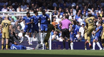 „Fotbalul a murit”. Arbitrul a anulat un gol cu VAR în Chelsea – Crystal Palace și l-a explicat la stația de (…)