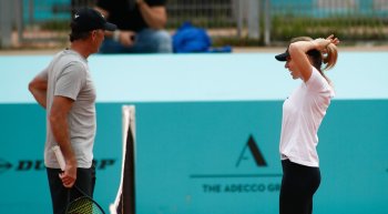 Simona Halep, antrenată din nou de Darren Cahill. Românca s-a pregătit alături de Jannik Sinner și a aprins (…)