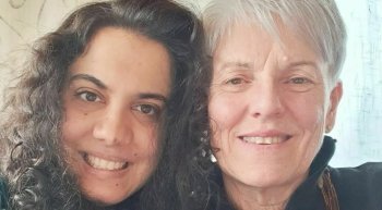 O româncă adoptată în Italia și-a găsit sora biologică după 30 de ani: „Un uragan de emoții…”