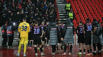 Alarmă la FCSB! Titularul s-a accidentat și a plecat într-un picior de la stadionul din Belgrad