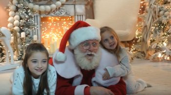 Ședințele foto de Crăciun, investiția care înlocuiește cadourile costisitoare. Studiourile, rezervate din timp