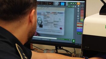 Val de documente false pe aeroportul Otopeni – polițiștii prind un caz la fiecare 2 zile