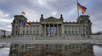 Germania nu va arbora steagul curcubeu pe clădirea parlamentului. Merz: „Bundestagul nu este un cort de circ”