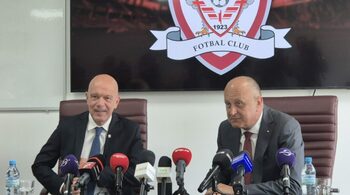 Întâlnire între directorii sportivi de la Rapid și Genoa. Strategia de transferuri se stabilește în mare secret: „Se (…)