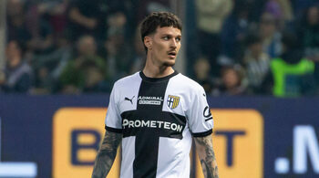 Răsturnare de situație cu transferul lui Dennis Man. Un club de Champions League a început negocierile cu Parma