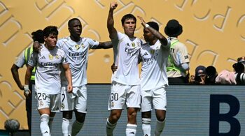 Transfer bombă între granzii Europei: Liverpool a pregătit 100.000.000 de euro pentru vedeta din atacul lui Real Madrid!