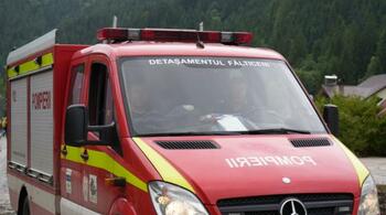 Accident grav la munte: Patru persoane au murit după ce au căzut cu mașina într-o râpă!