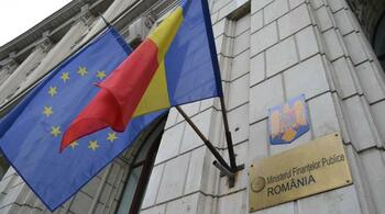Angajații din administrația fiscală și financiară protestează în fața Ministerului Finanțelor