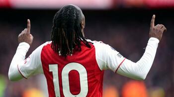 Arsenal se aproprie de fruntea Premier League după o nouă victorie