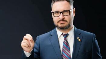 AUR: Domnule Tőkés, ajunge, România nu este terenul de joacă al obsesiei dumneavoastră separatiste