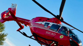 Bărbat preluat de un elicopter SMURD, după ce un tractor s-a răsturnat peste el