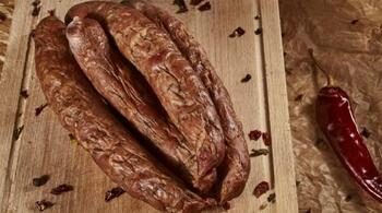 „Cârnații din topor din Vâlcea”, noua vedetă gastronomică a României: produs protejat la nivel european