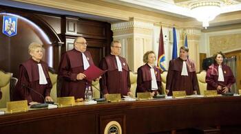 CCR va dezbate în 24 septembrie sesizarea ICCJ cu privire la legea care modifică regimul pensiilor