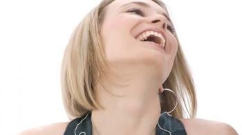 Nu le vei ghici! Aceste 4 zodii par mereu cu 10 ani mai tinere – astrologii dezvăluie de ce!