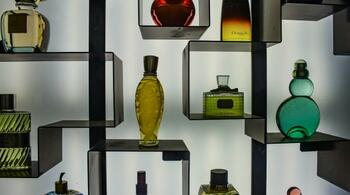 Cum îți influențează parfumul memoria și emoțiile