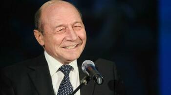 La loc condamnarea: Băsescu rămâne turnător, dar cu drepturi de fost președinte. Se poate întoarce în vila din (…)