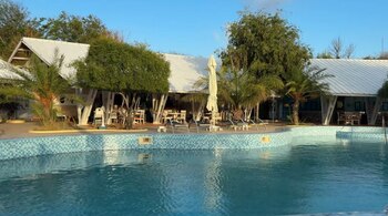 „Am stat două nopți cu Radu Mazăre la resortul lui de lux din Madagascar”. Cum arată facilitățile afacerii fostului (…)