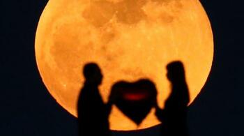 Luna plină în Capricorn din 10 iulie 2025: Ce zodii vor fi cele mai afectate și ce lecții ne aduce