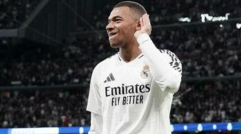 Mbappe a primit trofeul "Gheata de Aur" pe stadionul Santiago Bernabeu