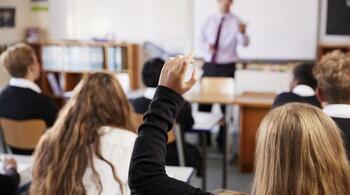 Ministerul Educației: 98,6% dintre profesorii titulari rămân în aceeași școală după creșterea normei