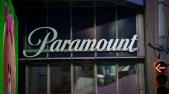 Paramount atacă: ofertă ostilă pentru achiziția Warner Bros. Discovery, în ciuda pactului cu Netflix