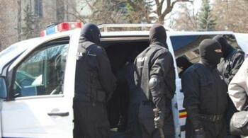 Percheziții într-un dosar de nerespectare a regimului armelor și a munițiilor