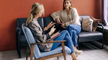 Persoanele care întârzie mereu fără să vrea au aceste caracteristici, potrivit psihologiei