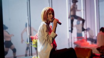 Primul proiect teatral al regizorului Botond Nagy pe scena Naționalului din Iași, premiera „Femeia – câmp de luptă” (…)