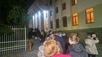 REPORTAJ: Seară de film și spălare de creier la Ambasada Rusiei la București. Reacția publicului român: aplauze (…)