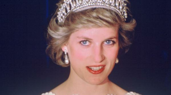 Secretul Prințesei Diana pentru a învinge timiditatea: uleiul esențial care i-a schimbat viața