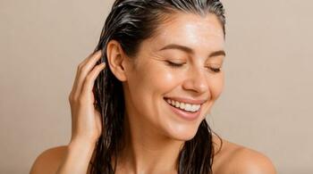 SOS păr fragil: Cum îl protejezi de frig. Măști cu keratină și trucuri anti-statice