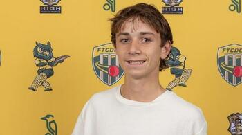 Un tânăr jucător australian de crichet moare după ce a fost lovit de minge