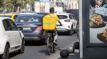 Străinii care muncesc în România trimit acasă aproape 1 miliard de euro. Transferurile au explodat în prima jumătate (…)