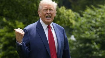 Trump spune că SUA ar lua în considerare un nou atac asupra Iranului