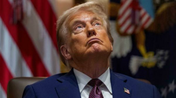 Trump recunoaşte că a supraestimat capacitatea sa de a opri războiul ruso-ucrainean şi se declară dezamăgit de Putin