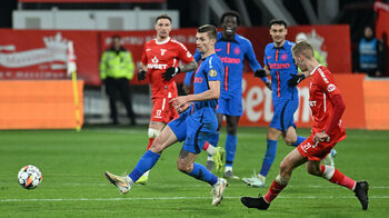 FCSB – UTA Arad Live Text Online, de la ora 20:30, în etapa 14 din Superliga. Echipele de start. Campioana ajuge pe (…)