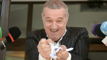 Gigi Becali, declarația serii despre banii cash: „Înainte se putea cu sacoșa. Aveam sacoșa mai mare, acum nici 5 (…)