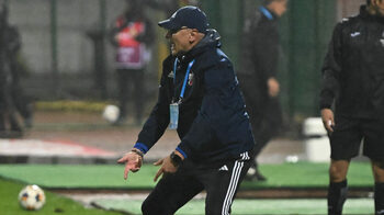 Leo Grozavu, răspuns tăios la flash interviu după Botoșani – Dinamo: „Nu mai puneți gaz pe foc!”