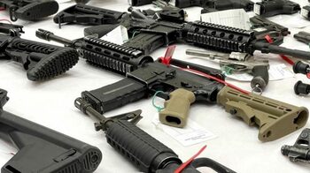 Peste 2.700 de arme de foc deținute ilegal au confiscat polițiștii în primele nouă luni ale anului