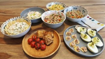 Brunch mediteranean | Idei fresh cu ton pentru diminețile leneșe de sâmbătă și duminică