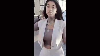 Un livrator din Sri Lanka, înjurat, amenințat, atacat și scuipat de o tânără, în Popești Leordeni: „Și dacă suni la (…)